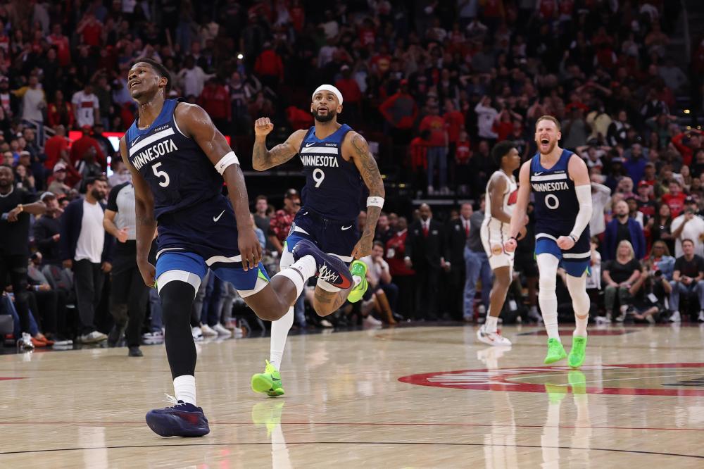 每个人都必 每个人都必